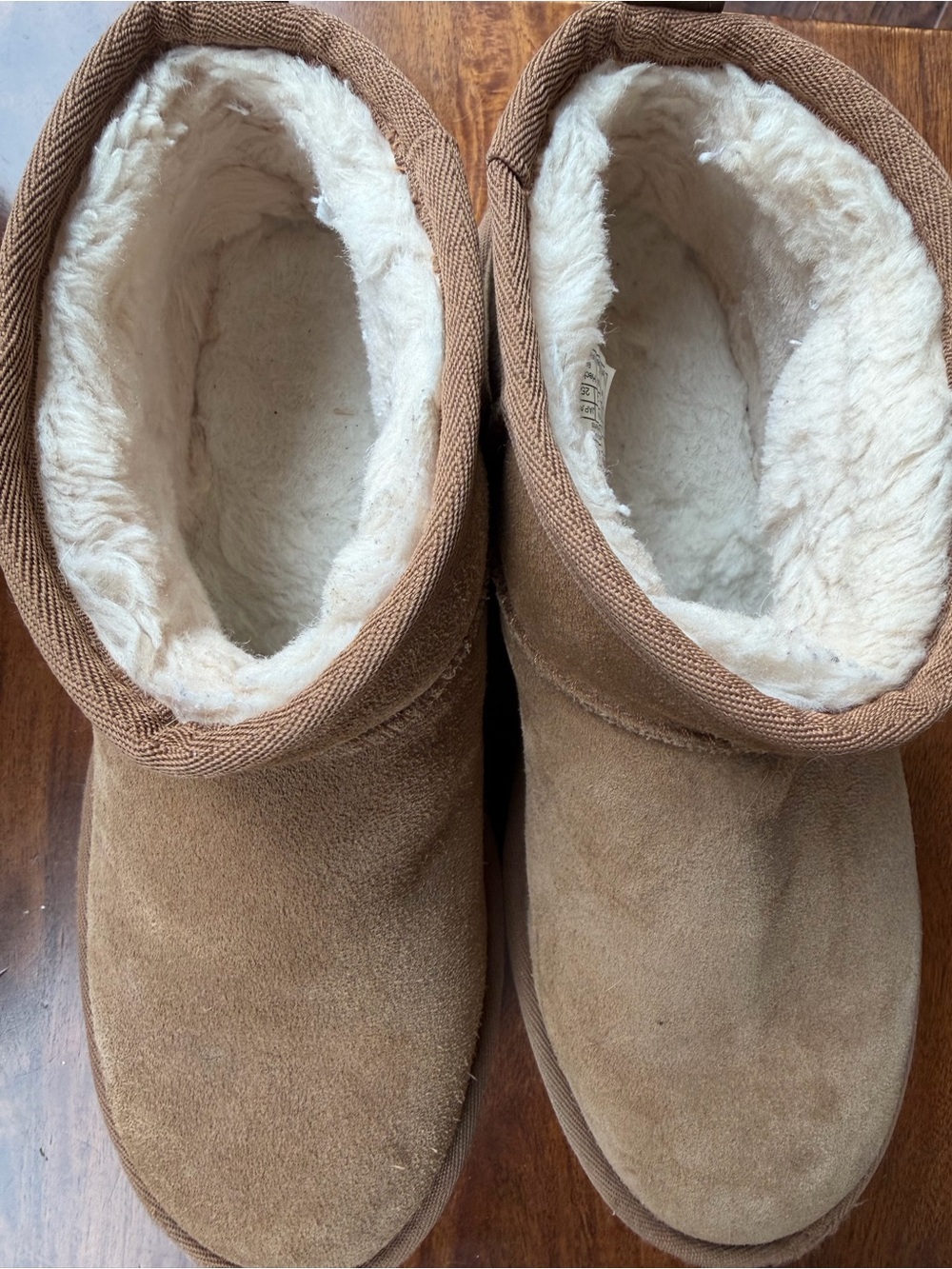 Ultra Mini Platform UGG Boot - Picture 3 of 7